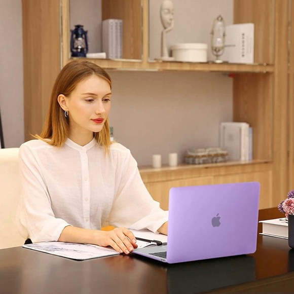 💜MacBook Pro 13” Case w Keyboard Cover - Picture 2 of 4